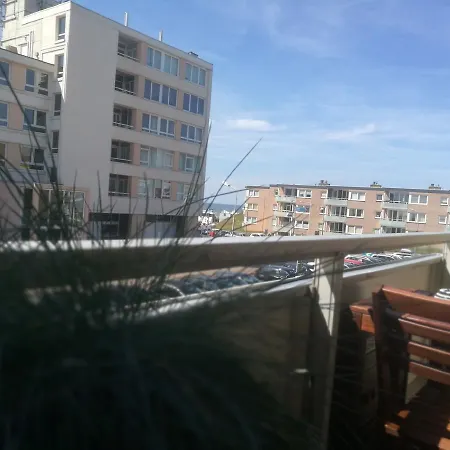 Aan Zee شقة
